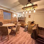 酒店 布鲁萨特伽尼酒店 3*
