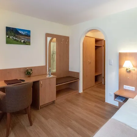 Garni Brunnthaler Hotel Garmisch-Partenkirchen