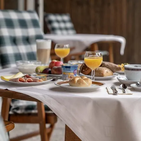Hotel Garni Brunnthaler Garmisch-Partenkirchen